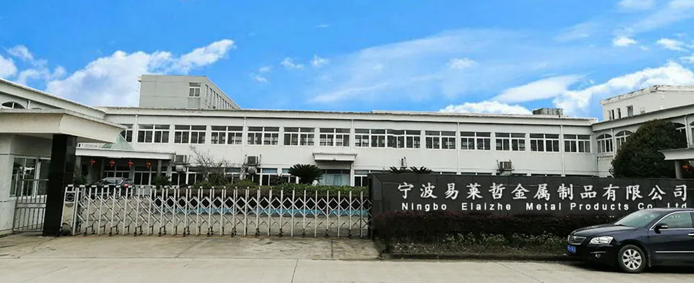 Ture Factory Supplie Widely Used Automtive Plug