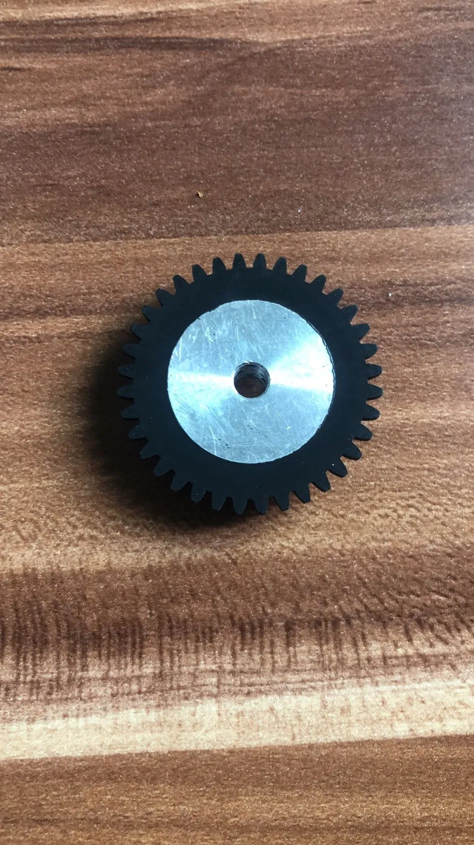 Low Price High Quality Rubber Gear