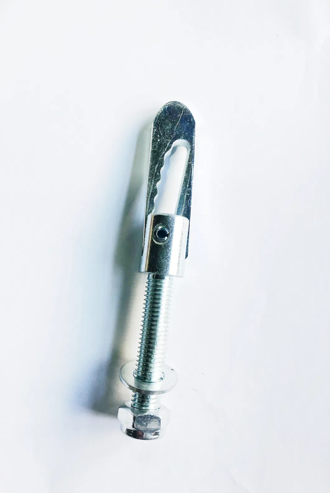 True Factory for New Type Metal Threaded Antiluce Screw with Nut Bolt Fasteners Tailgate Drop Catch, Pin Lock, Drop Lock, Accept OEM, Towing Pin
